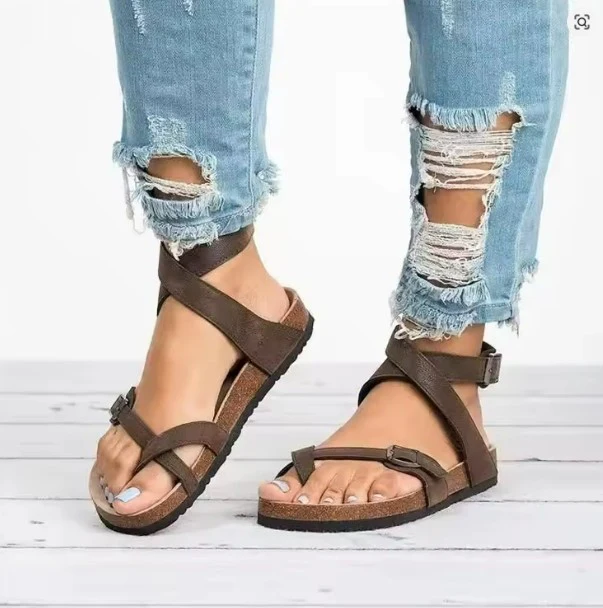 Bequeme, verstellbare Sandalen