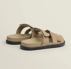 Luxuriöse, bequeme Sandalen